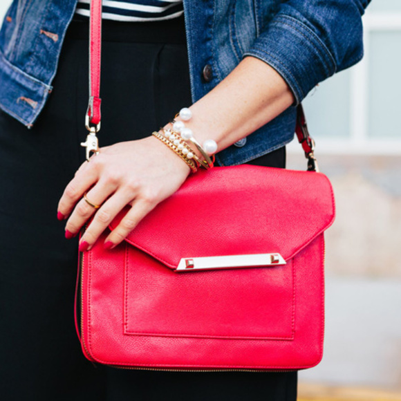 Stella & Dot Handbags - ⬇️NWOT Stella and Dot Red Cross Body Purse